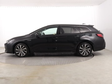 Toyota Corolla XII TS Kombi 1.8 Hybrid 122KM 2021 Toyota Corolla 1.8 Hybrid, Salon Polska, zdjęcie 2