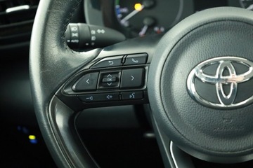 Toyota Yaris IV Hatchback 1.5 Hybrid Dynamic Force 116KM 2022 Toyota Yaris 1.5 VVT-i Hybrid, Salon Polska, zdjęcie 13