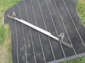 ORYGINALNA ROZPÓRA GÓRNA A6 C5 (A4 B5)