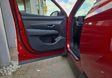 Hyundai Tucson IV SUV HEV Facelifting 1.6 T-GDI HEV 215KM 2025 Hyundai Tucson Hyundai Tucson 1.6 T-GDI 215KM 6AT Executive Comfort Od Re, zdjęcie 9