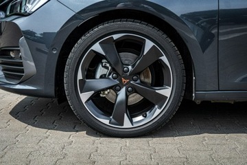 Cupra Leon II Hatchback 1.5 eTSI MHEV 150KM 2024 Cupra Leon 1.5 eTSI 150 KM DSG DEMO, zdjęcie 5