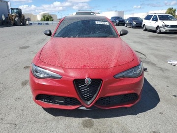 Alfa Romeo Giulia II Sedan Facelifting 2.0 Turbo 280KM 2021 Alfa Romeo Giulia 2021, TI Sport, 2.0L, od ubezpieczalni 2.0 Benzyna 280KM, zdjęcie 1
