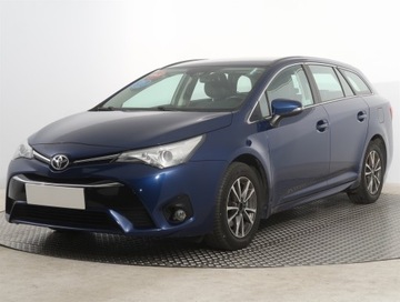 Toyota Avensis III Wagon Facelifting 2015 2.0 Valvematic 152KM 2018 Toyota Avensis 2.0 i, Salon Polska, 1. Właściciel, zdjęcie 1