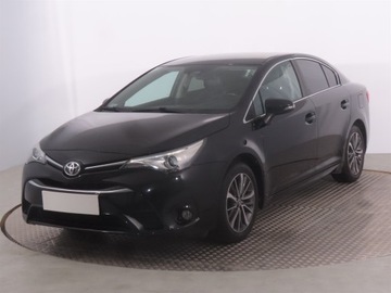 Toyota Avensis III Sedan Facelifting 2015 1.8 Valvematic 147KM 2015 Toyota Avensis 1.8 VVT-i, Salon Polska, Skóra, zdjęcie 1