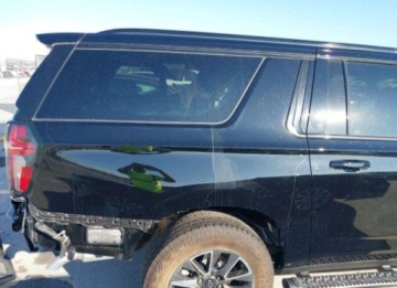 Chevrolet Suburban GMT900 2024 Chevrolet Suburban 2024, 5.3L, 4x4, Z71, od ubezpieczalni 5.3 Benzyna 355KM, zdjęcie 10