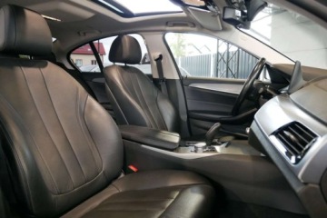 BMW Seria 5 G30-G31 Limuzyna 520d 190KM 2017 BMW Seria 5 2.0D 190KM Bezwyp. 100 ASO, Oryginalne powloki i szyby, Head-U, zdjęcie 10