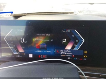 BMW X7 2023 BMW X7 M60i 2023 4.4l 4.4 Benzyna 523KM, zdjęcie 10