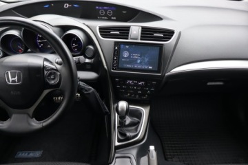 Honda Civic IX Tourer 1.8 i-VTEC 142KM 2015 Honda Civic 1.8 i-VTEC, Salon Polska, zdjęcie 11