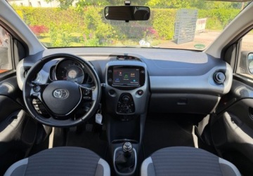 Toyota Aygo II Hatchback 3d Facelifting 1.0 VVT-i 72KM 2019 Toyota Aygo 1,0 72KM LIFT Android Kamera LED Tempomat Bezwypadkowy Dla wym, zdjęcie 15