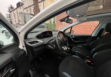 Peugeot 208 I Hatchback 5d Facelifting 1.2 PureTech 82KM 2015 Peugeot 208 Klima Bluetooth Alu Gwarancja w cenie Warszawa VFVV 1.2 82KM, zdjęcie 5