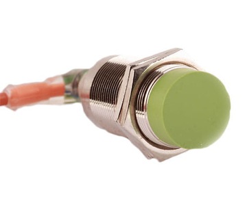 Czujnik indukcyjny LM30-3015PCT (M30; 15mm; PNP)