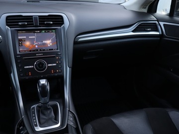 Ford Mondeo V Sedan 2.0 EcoBoost 203KM 2016 Ford Mondeo 2.0 EcoBoost, Automat, Skóra, Navi, zdjęcie 7