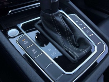 Volkswagen Arteon Fastback Facelifting 2.0 TDI SCR 150KM 2022 Volkswagen arteon-shooting-brake 2.0 TDI 150KM R-Line DSG SerwisASO Acc Le, zdjęcie 24