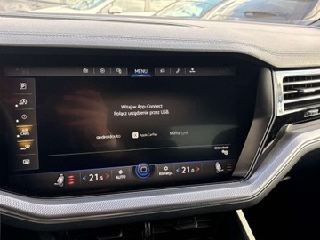 Volkswagen Touareg III SUV 3.0 V6 SCR TDI 286KM 2023 Volkswagen Touareg 3.0 TDI 286KM R-Line DSG Kamera360 DCC Hak Matrix Salon, zdjęcie 17