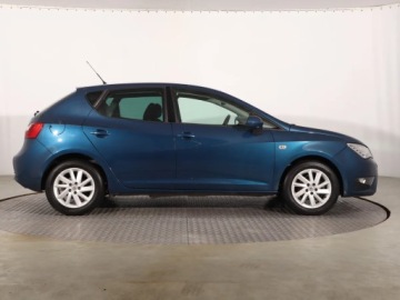 Seat Ibiza IV Hatchback 5d Facelifting 1.2 TSI 105KM 2013 Seat Ibiza 1.2 TSI, Klima, Klimatronic, Tempomat, zdjęcie 5