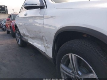 Mercedes GLC C254/X254 2022 Mercedes-Benz GLC 300 suv 2.0 Benzyna 255KM, zdjęcie 8