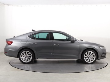 Skoda Octavia IV Liftback 1.5 TSI EVO 150KM 2022 Skoda Octavia 1.5 TSI e-tec, Salon Polska, zdjęcie 5