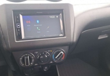 Suzuki Swift VI Hatchback Facelifting 1.2 DualJet SHVS 83KM 2021 Suzuki Swift 1.2 Dualjet SHVS Premium CVT 1.2 Benzyna 83KM, zdjęcie 20