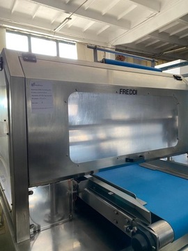 Ультразвуковая машина для нарезки тортов BAKON Ultrasonic