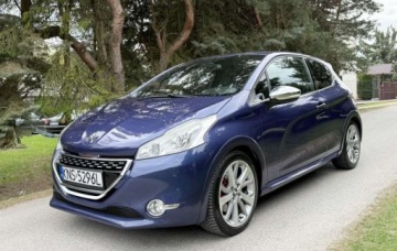 Peugeot 208 I GTi 1.6 THP 200KM 2014 Peugeot 208 Peugeot 208 GTI 200 THP 1.6 Benzyna 200KM, zdjęcie 1