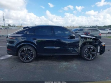 Porsche Cayenne III 2022 Porsche Cayenne S Coupe 2022 2.9 Benzyna 434KM, zdjęcie 5