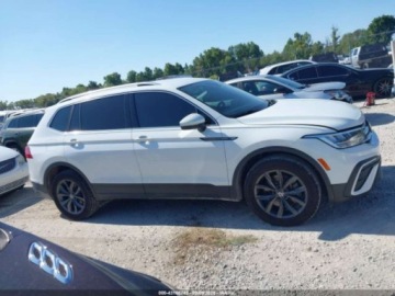 Volkswagen Tiguan II 2022 Volkswagen Tiguan 2.0T SE 2022 2.0 Benzyna 184KM, zdjęcie 6