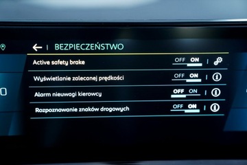 Peugeot 3008 II Plug-In Hybrid Facelifting 1.6 HYBRID 225KM 2022 Peugeot 3008 GT LINE kamera skóra NAWI grip, zdjęcie 38