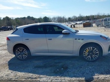 Maserati 2024 Maserati Grecale 2024r., 4x4, 2.0L 2.0 Benzyna 296KM, zdjęcie 4