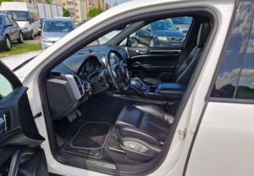 Porsche Cayenne II SUV 4.2 V8 382KM 2014 Porsche Cayenne S 4.2 Pneumatyka BOSE Panorama Kamera 4.1 Diesel 382KM, zdjęcie 12