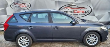 Kia Ceed I SW Facelifting 1.6 DOHC CVVT 126KM 2010 Kia Ceed 1.6 125 KM bezwypadkowa klimatronic szyberdach 1.6 Benzyna 125KM, zdjęcie 3