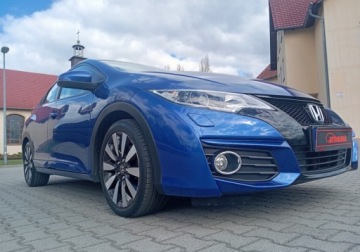 Honda Civic IX Hatchback 5d 1.6 i-DTEC 120KM 2015 Honda Civic Zarejestrowany - bezwypadkowy - 1,6 - 120 KM 1.6 Diesel 120KM, zdjęcie 6