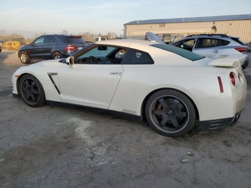 Nissan GT-R 2012 Nissan GT-R Base 2012 3.8l 3.8 Benzyna 530KM, zdjęcie 1