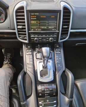 Porsche Cayenne II SUV 4.2 V8 382KM 2014 Porsche Cayenne S 4.2 Pneumatyka BOSE Panorama Kamera 4.1 Diesel 382KM, zdjęcie 16