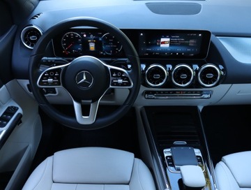 Mercedes Klasa B W247 Sports Tourer 1.3 B180  136KM 2019 Mercedes B B 180, Salon Polska, Serwis ASO, zdjęcie 6