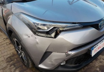 Toyota C-HR I Crossover 1.8 Hybrid 122KM 2018 Toyota C-HR Okazja 1.8 Hybryda 122KM, zdjęcie 2