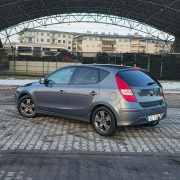 Hyundai i30 I Hatchback 1.4 109KM 2010 Hyundai i30 1.4 Blue Classic, zdjęcie 11