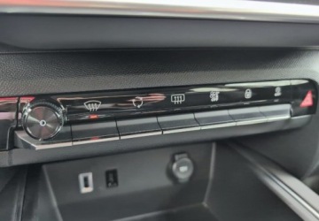 Citroen C5 Aircross SUV Facelifting 1.5 BlueHDi 131KM 2023 Citroen C5 Aircross 1.5 BlueHDi Max EAT8 Bogata Wersja Od Reki Zadbany FVa, zdjęcie 17