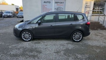 Opel Zafira C Tourer 2.0 CDTI ECOTEC 130KM 2012 Opel Zafira 2,0 diesel 131 KM klima zarejestrowany 7 osobowy 2.0 Diesel, zdjęcie 2