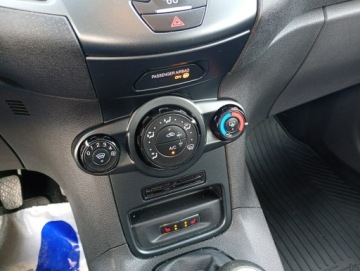 Ford Fiesta VII Hatchback 3d Facelifting 1.25 60KM 2017 Ford Fiesta 1,3 pb * ładna*, zdjęcie 15