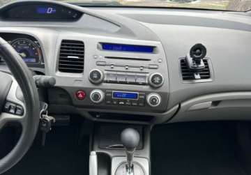 Honda Civic VIII 2007 Honda Civic 110KM Hybrid CLIMATRONIC Bezwypadkowy Serwis Dla Wymagajacy, zdjęcie 17