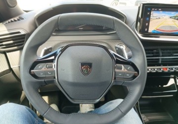 Peugeot 2008 II SUV Facelifting 1.2 PureTech 130KM 2024 Peugeot 2008 PureTech 130 Allure SS EAT8 SalonPL FVat 2024 Maly Przebieg, zdjęcie 19