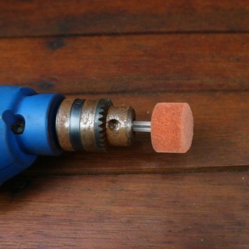 Набор шлифовальных камней.Роторная дрель.