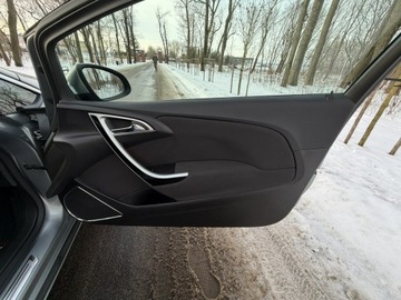 Opel Astra J GTC 2.0 CDTI ECOTEC 165KM 2013 Opel Astra GTC 2.0 CDTI 165 km Navi BiXenon Led, zdjęcie 24