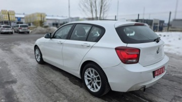 BMW Seria 1 F20-F21 Hatchback 5d 118i 170KM 2012 BMW 118 climatronic biała perła bixsenon duza, zdjęcie 4