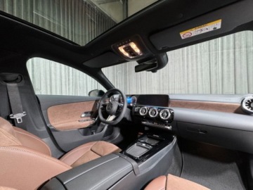 Mercedes CLA C118/X118 Shooting Brake Facelifting 1.3 200 163KM 2025 200 AMG Line Shooting Brake Combi 1.3 (163KM) 2025, zdjęcie 8