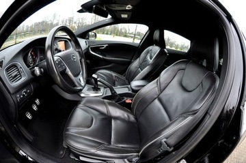 Volvo V40 II Hatchback Facelifting 2.0 D2 120KM 2017 Volvo V40 2.0 D2 Lift R-Desing Full Led Navi, zdjęcie 6