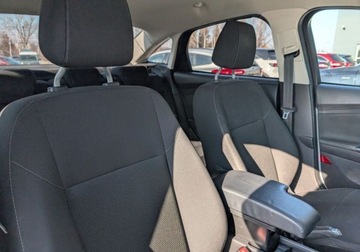 Ford Focus III Sedan Facelifting 1.6 Ti-VCT 125KM 2016 Ford Focus 1.6 Benzyna 125KM SedanManualPakiet WinterSalon PL 1.6 125KM, zdjęcie 13