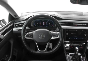 Volkswagen Arteon Fastback Facelifting 2.0 TSI 190KM 2021 Volkswagen Arteon 2.0 TSI 190 KM DSG, hak holowniczy, pakiet komfort, podg, zdjęcie 17