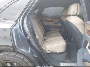 Bentley Bentayga 2021 Bentley Bentayga First Edition, 2021r., 4x4, 4.0L V8 4.0 Benzyna 542KM, zdjęcie 6