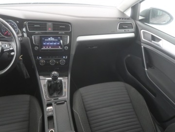 Volkswagen Golf VII Hatchback 3d 1.2 TSI 105KM 2014 VW Golf 1.2 TSI, Klima, Klimatronic, Tempomat, zdjęcie 7